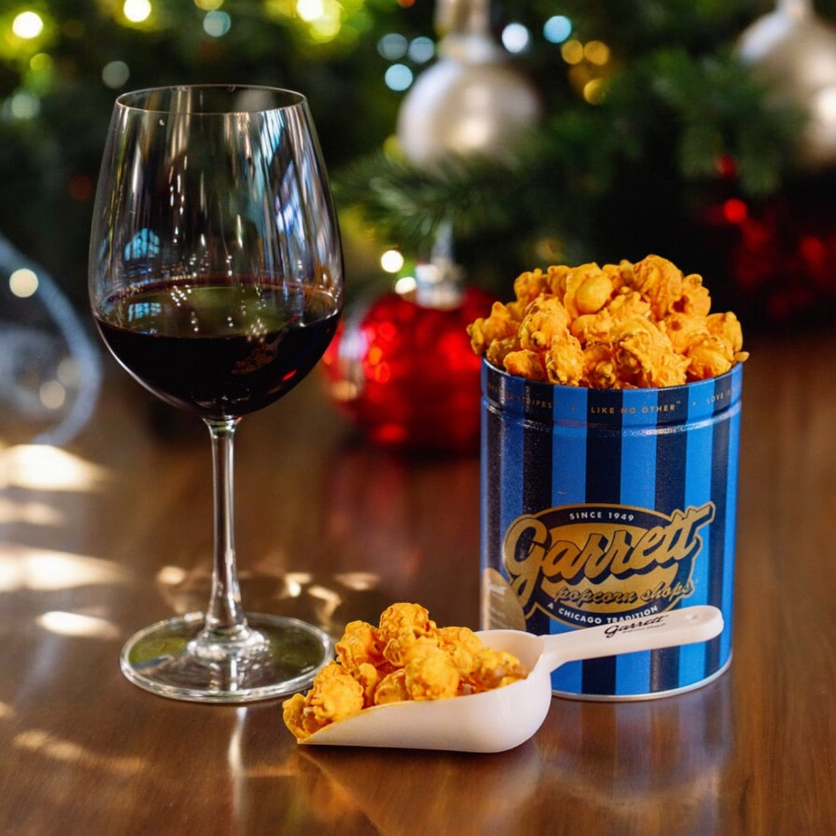 Garrett Popcorn (Limited tin designed only x'mas season, it unique gift)